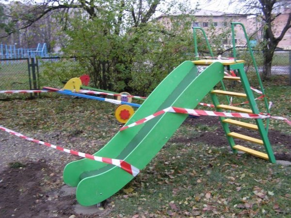 У Луцьку оновили дитячий майданчик на ЛПЗ