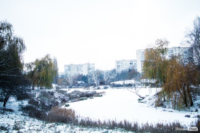 Парк 900-річчя Луцька під першим снігом. ФОТО