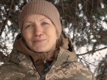 Лучанка пішла у військо вслід за синами