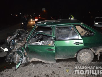 На Волині лоб в лоб зіткнулися дві машини: деталі страшної аварії