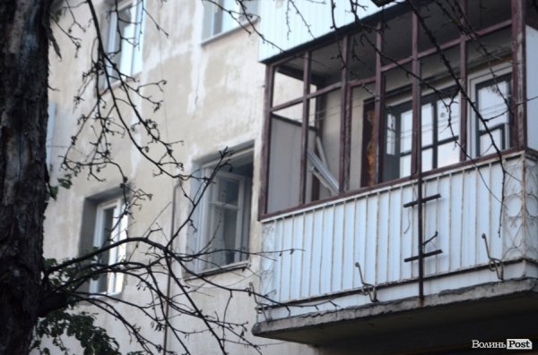 На проспекті Грушевського у Луцьку горіла квартира. ФОТО