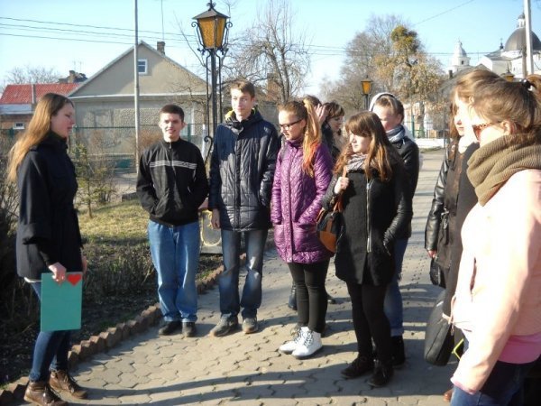 Підліткам клубу «Як стати успішним» показали історичний Луцьк. ФОТО