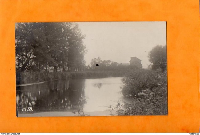 На аукціоні продають столітні фото з Голоб