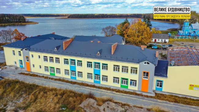 Через підрядника у селі Піща не добудували школу