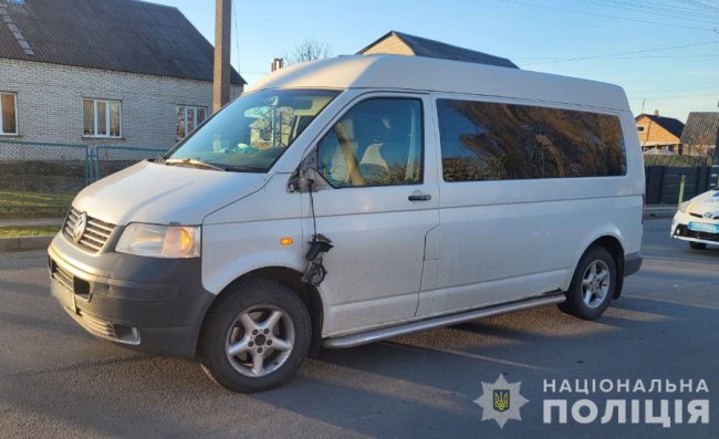 На Волині 15-річний мотоцикліст зіткнувся з маршруткою