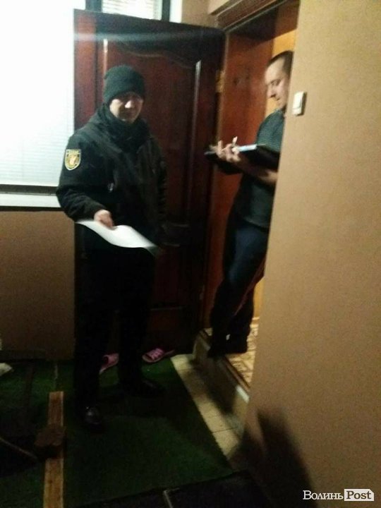 Луцькі муніципали  видавали себе за «своїх», щоб виявити сурогат