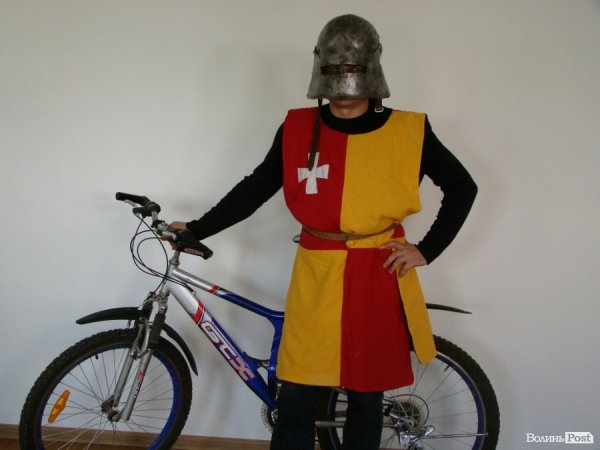 Велолицарі запрошують лучан на костюмований велопробіг. ФОТО 