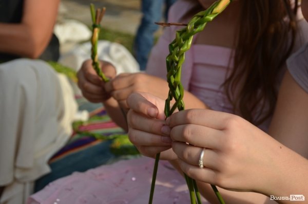 У Луцькому замку танцювали і співали кубинську сальсу. ФОТО  
