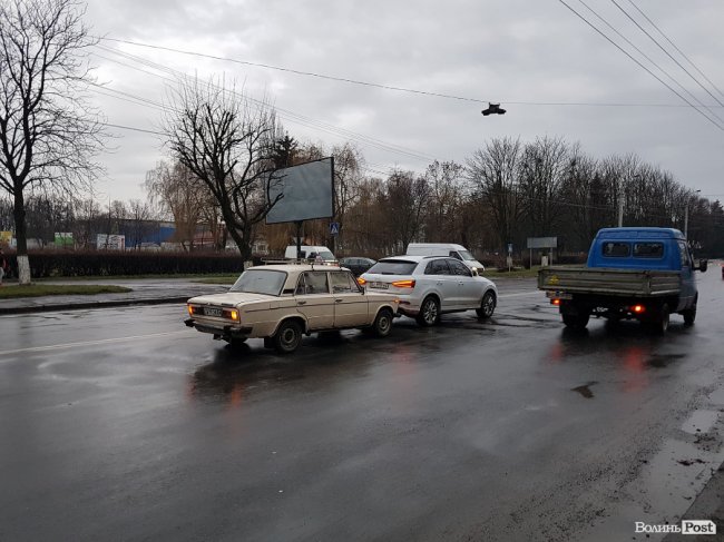 Аварія у Луцьку: ВАЗ в'їхав у Audi
