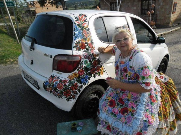 Як українці популяризують національні символи. ФОТО