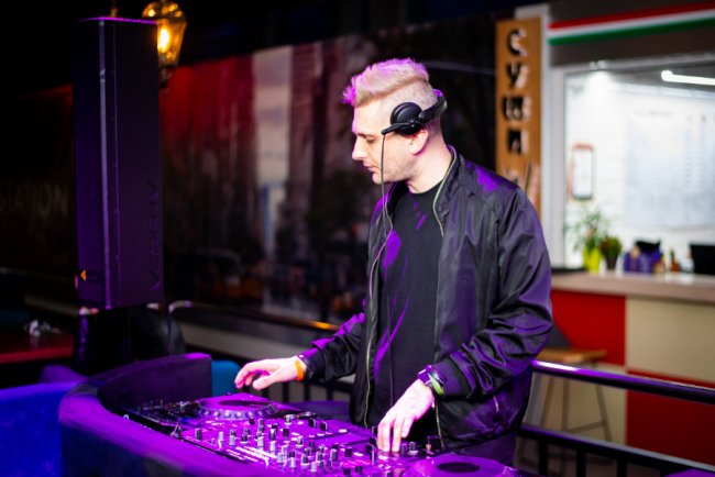 У «Промені» організовують вечірки в американському стилі*