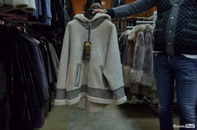 У магазині шкіри та хутра «Steel» у Луцьку – «чорна п’ятниця» із космічними знижками на увесь товар*