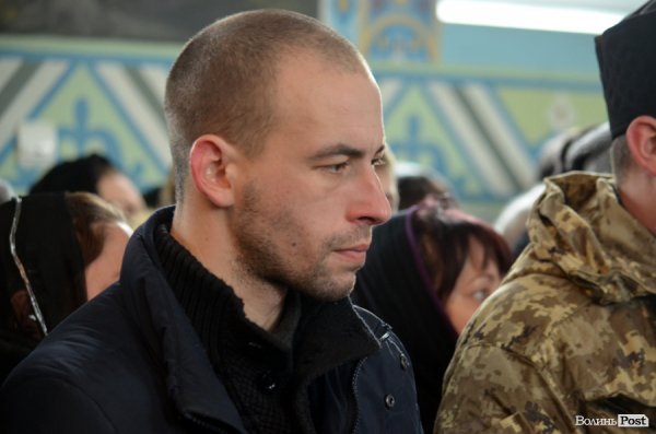 «Десантник пішов у небо»:  у Ківерцях поховали Героя Маріса Камінського