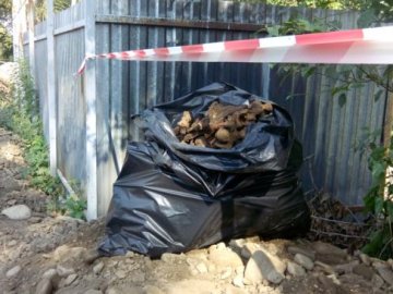 В Івано-Франківську виявили масове поховання людей