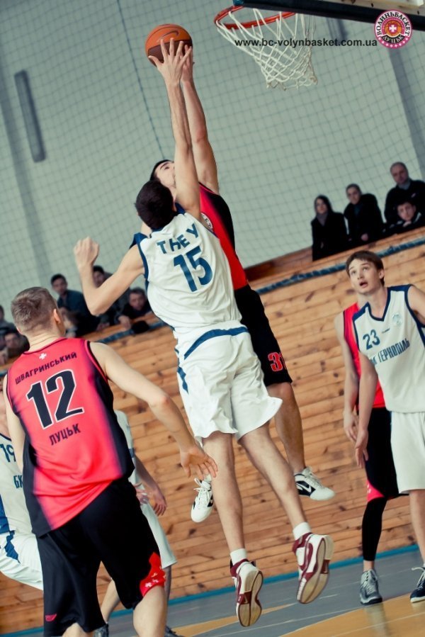 Як волиняни «познущалися» над тернополянами. ФОТО