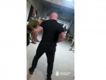 Командир побив солдата у військовій частині на Житомирщині: ДБР розпочало розслідування