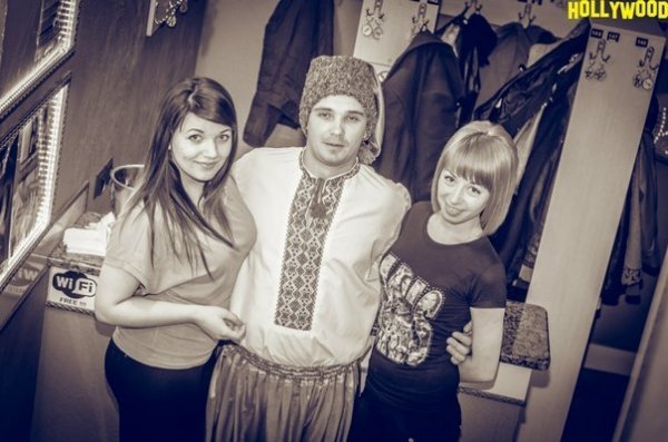 «Козацька» вечірка в луцькому клубі. ФОТО