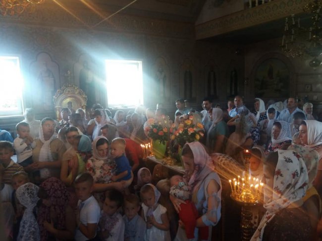 Хірург Валіхновський відправив святкову службу у храмі на Волині 