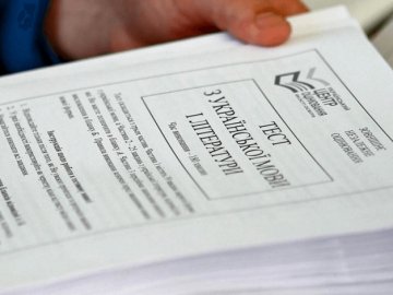 Шахраї продають фейкові відповіді на ЗНО-2021
