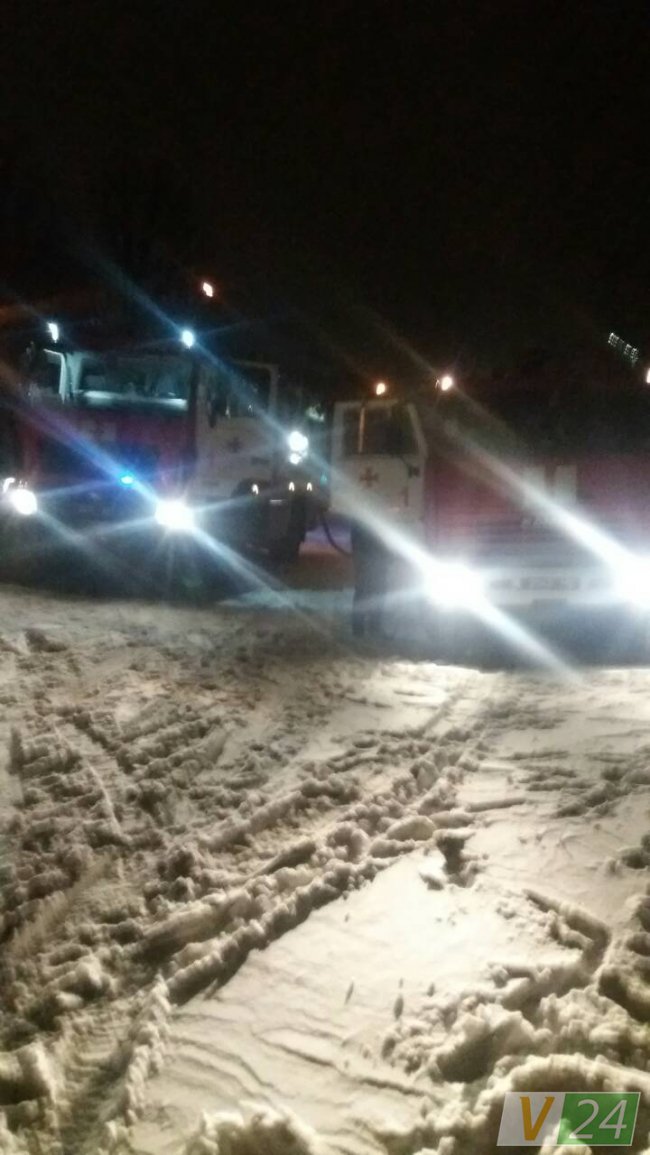 У Луцьку – пожежа, один чоловік отруївся чадним газом. ФОТО