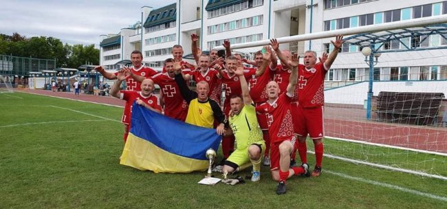 Лучани вибороли перше місце у турнірі з футболу серед ветеранів у Бресті. ФОТО