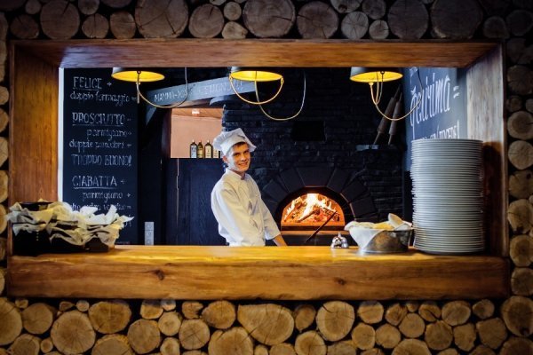 У Луцьку відкрилася нова піцерія «Фелічіта». ФОТО*