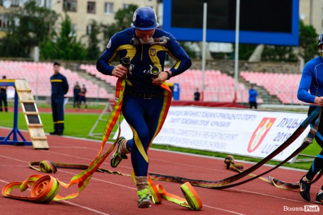 До Луцька на змагання з'їхались пожежники з 7 країн. ФОТО
