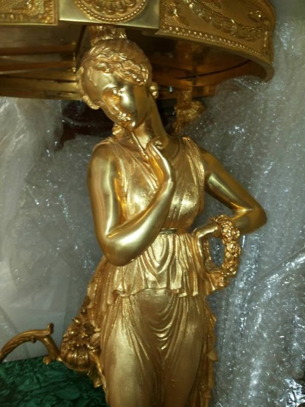 «Скарби» Януковича з Межигір’я перевезли в музей. ФОТО. ВІДЕО