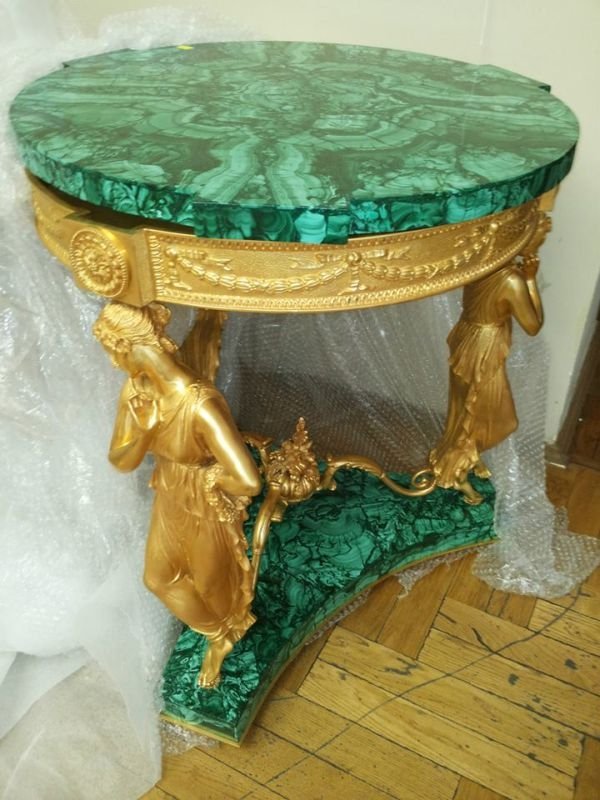 «Скарби» Януковича з Межигір’я перевезли в музей. ФОТО. ВІДЕО