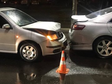 У Луцьку – аварія за участю трьох автомобілей