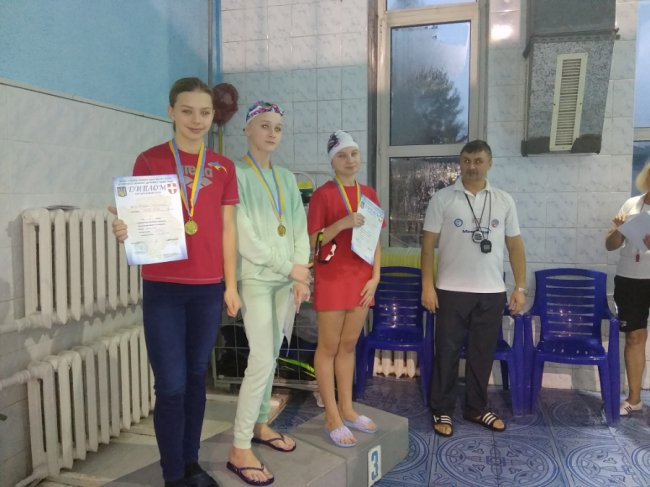 У Луцьку юні плавці змагались за право поїхати на чемпіонат України до Львова. ФОТО