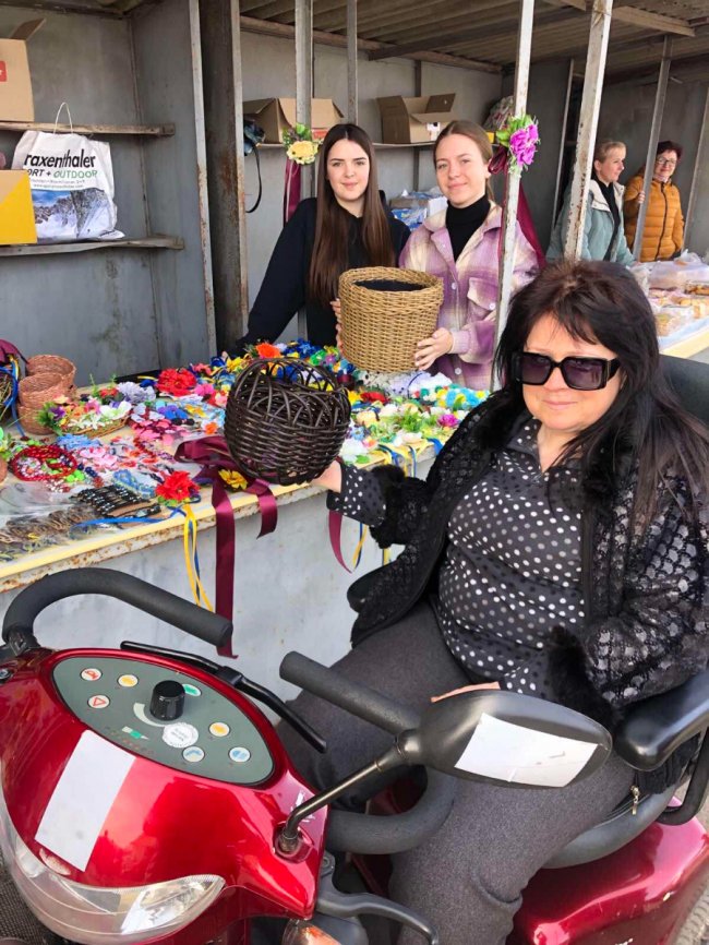 Представники волинського коледжу за місяць наярмаркували на ЗСУ понад 60 тисяч гривень