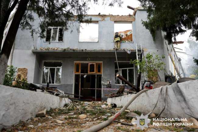 У Рівному вже 20 поранених: у поліції показали наслідки російського прильоту. ФОТО