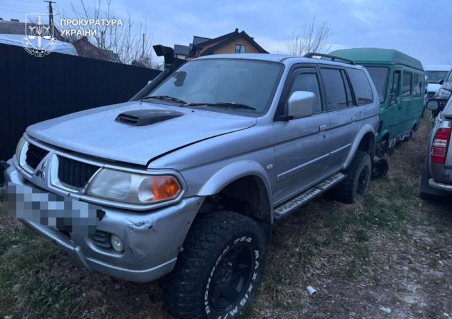 На Волині керівник благодійного фонду продавав автівки, ввезені для ЗСУ