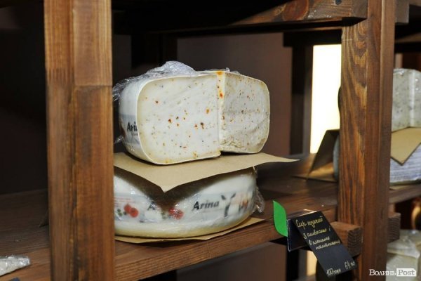 У Луцьку відкрили новий магазин «Сирне королівство»*