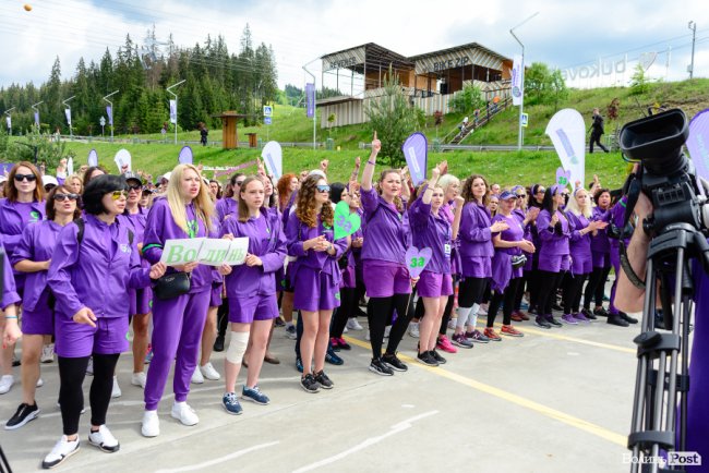 Мирна армія: десантниць Жіночого руху «За майбутнє» навчали, як захищати себе фізично та морально