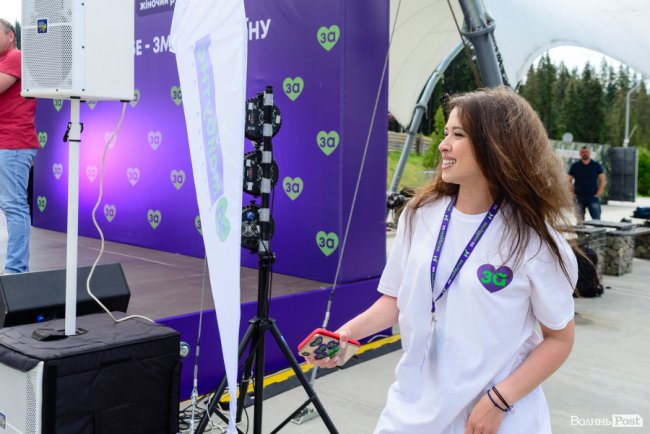 Мирна армія: десантниць Жіночого руху «За майбутнє» навчали, як захищати себе фізично та морально