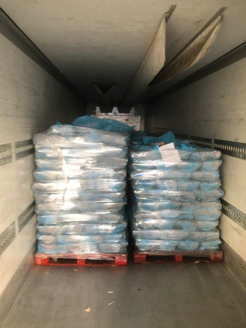 Через «Ягодин» підприємець намагався провезти 20 тонн свіжомороженої свинини 