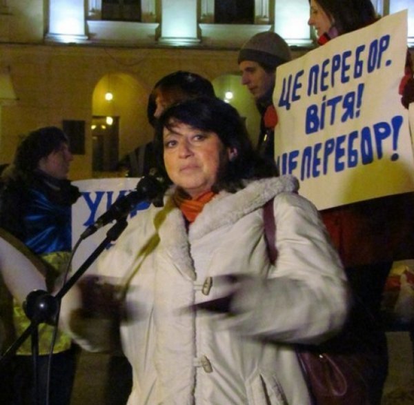 Міліція, візлі Діка бімба, - Одеса вітає Азарова з 66-річчям. ФОТО