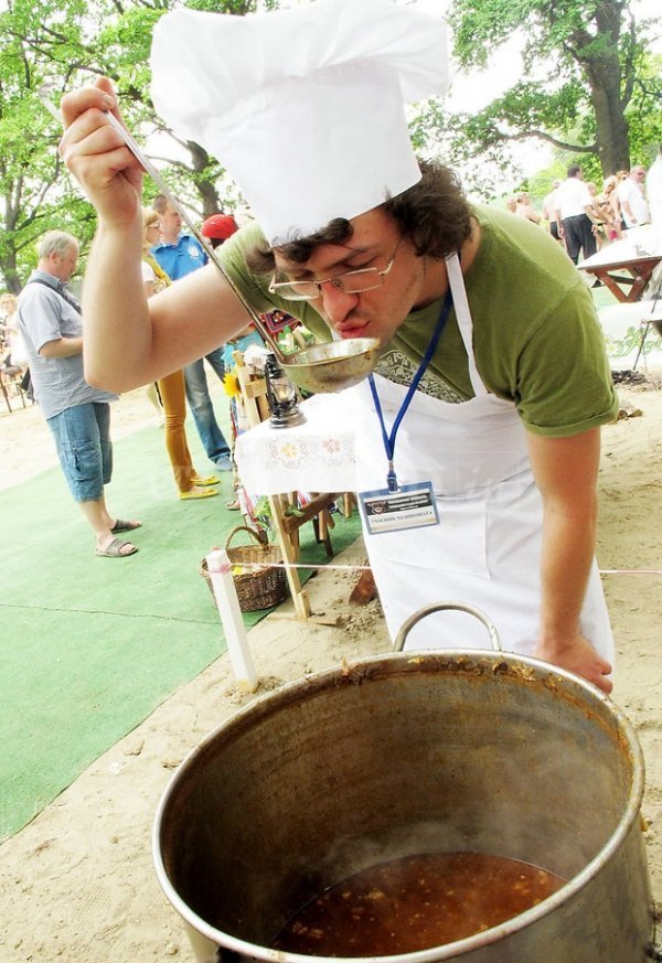 Волинян запрошують оздоровитися та скуштувати бограч*