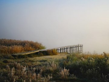 Туманний ранок на Волині: атмосферні осінні фото