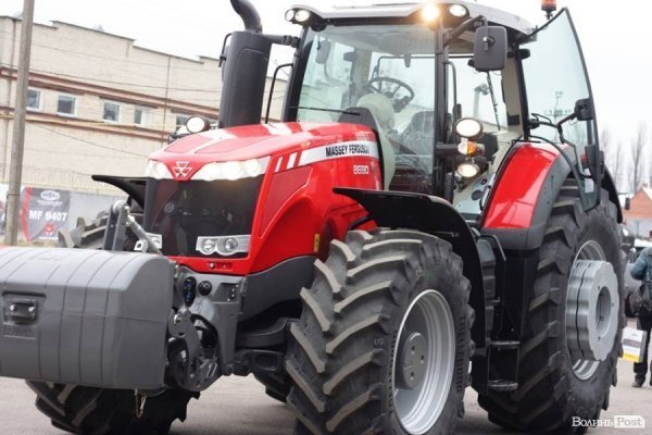 Хто купить трактор Massey Ferguson – поїде на халяву на «Євро-2016». ФОТО