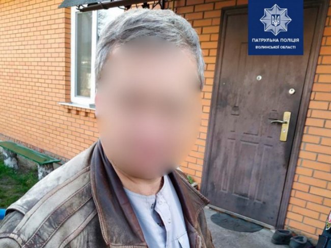 Волинянина, який з «пістолетом» вимагав гроші у вчителів, відправили на психіатричну експертизу