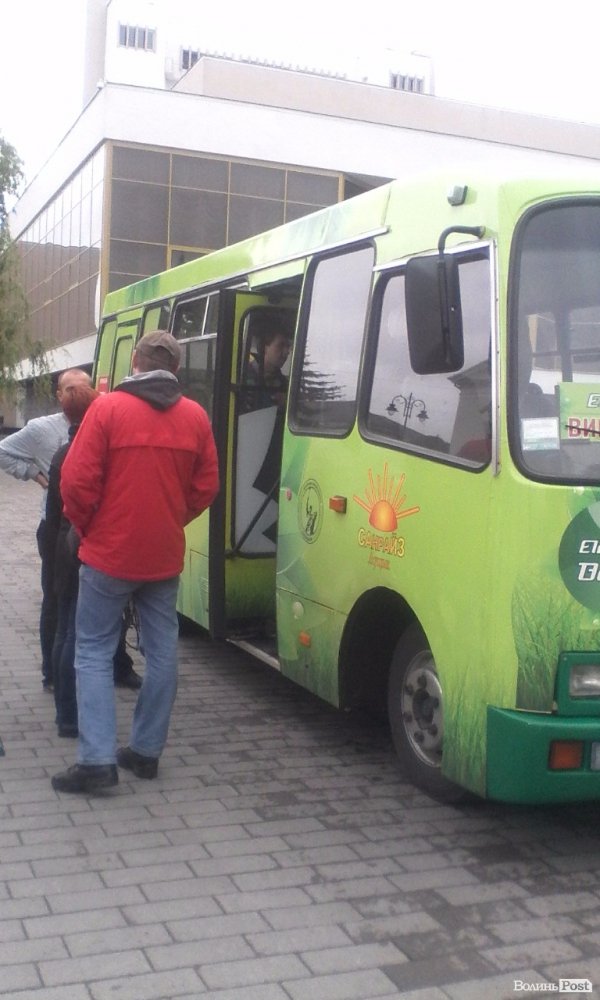 У Луцьку презентували експерементальний  електроавтобус. ФОТО