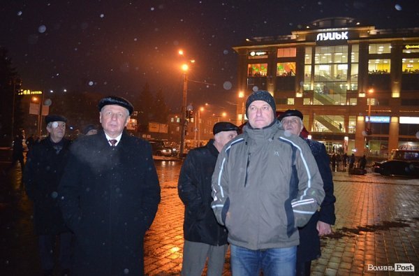 У Луцьку відкрили фотостенд Героям Майдану. ФОТО