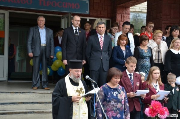Депутати Ткачук і Яручик привітали луцьких школярів з Першим вересня. ФОТО*