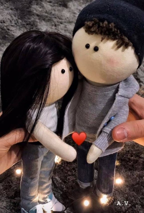 Лучанка шиє м’які іграшки, які схожі на своїх майбутніх власників