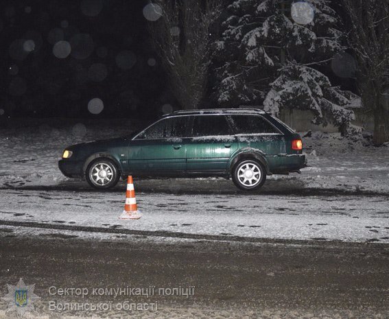 Аварія у Маневичах: Audi на смерть збило пішохода
