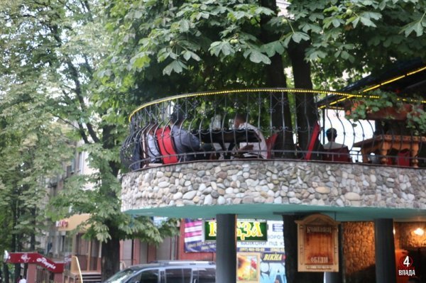 Як розважаються та відпочивають рівненські «свободівці». ФОТО