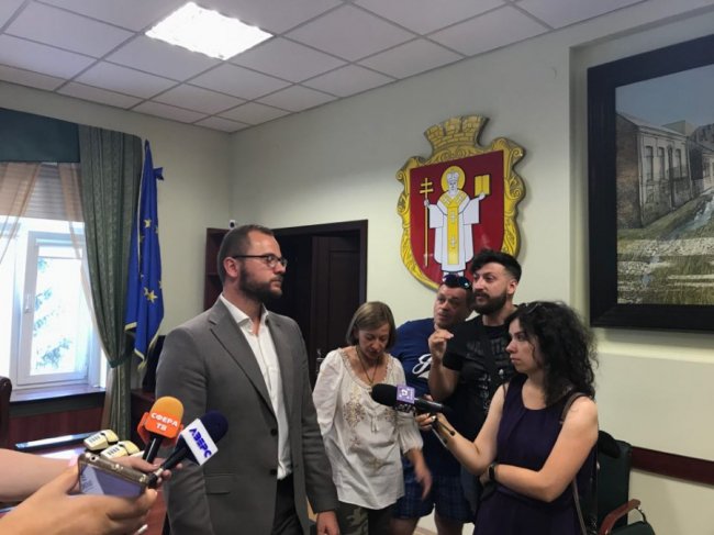 «Атовців і лучан хочуть зіткнути лобами»: у Луцьку обурені «перекиданням» бюджетних грошей. ФОТО. ВІДЕО